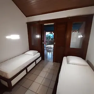 Duplex Climatisé - Piscine-plage - 1 à 4 Personnes , Sainte-Anne Martinique